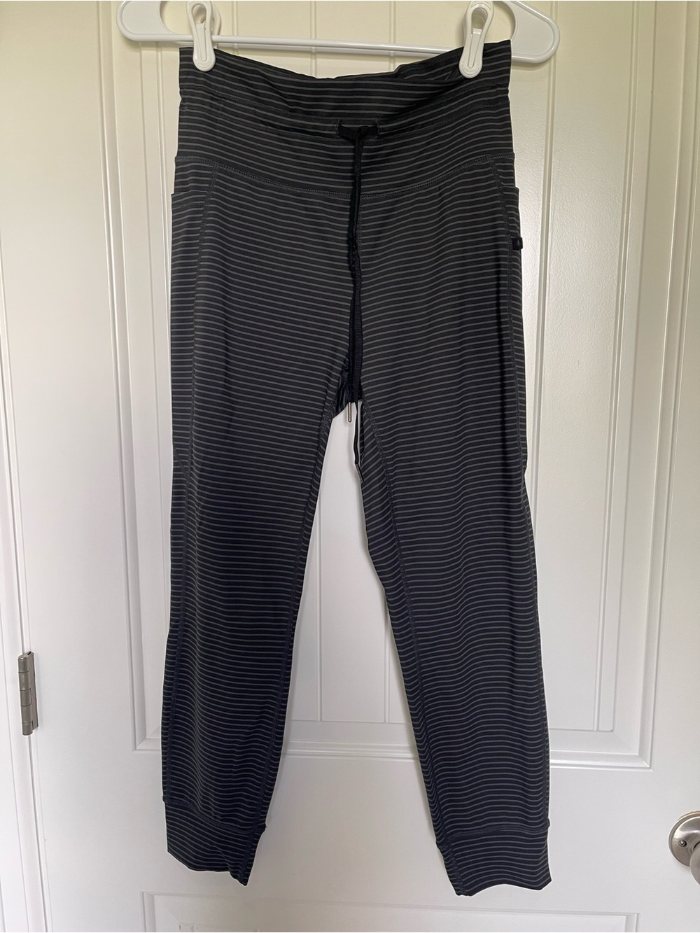 HALARA Gray & Black Striped Lounge Pants